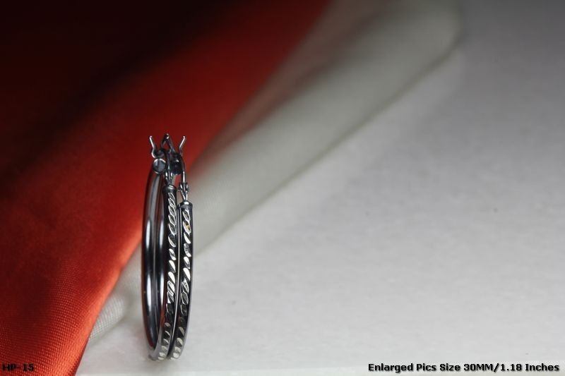 BEAUTIFUL TWO TONE BLACK AND SILVER STERLING SILVER 925 30MM NEW HOOP EARRINGS