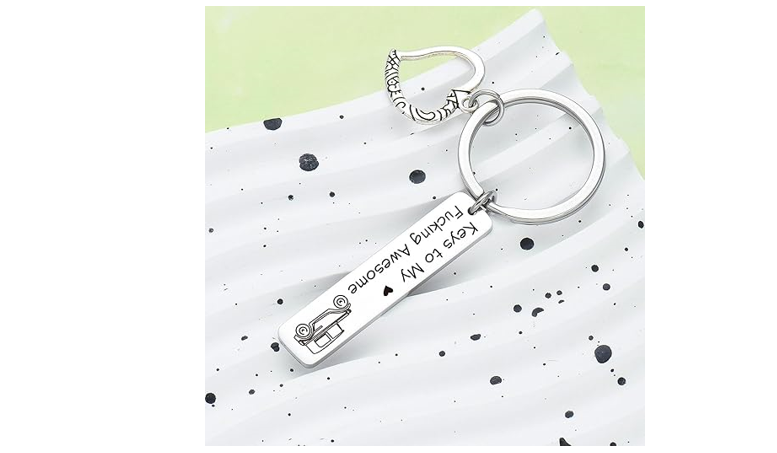 DZOSW Vintage Car Gifts For Vintage Car Owner Keychain Vintage Car Lover