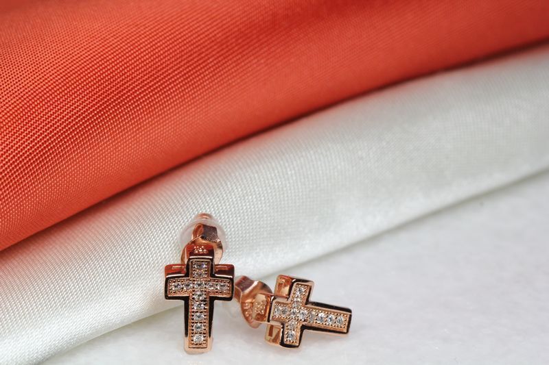 UNISEX 12 CZ STONES STERLING SILVER 925 10K ROSE GOLD PLATED CROSS STUD EARRINGS