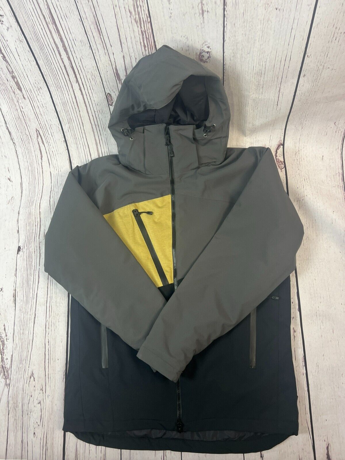 Body Glove Men's Softshell Ski Jacket Snow Jacket Hooded Men Winter Jacket S+M