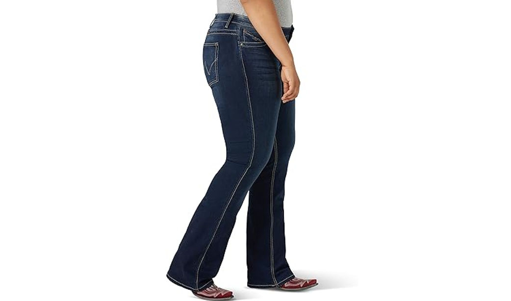 Wrangler Women Q-Baby Mid Rise Boot Cut Ultimate Riding Jean, Dark Wash, 20WX32L