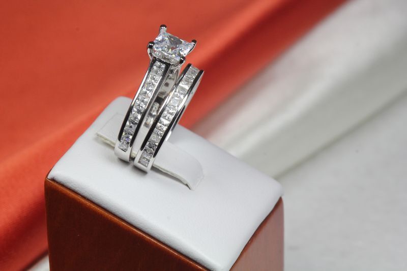 ENGAGEMENT RING WEDDING RING SET- STERLING SILVER 925 NICKEL FREE PRINCESS CUT