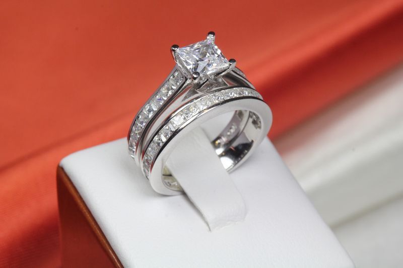 ENGAGEMENT RING WEDDING RING SET- STERLING SILVER 925 NICKEL FREE PRINCESS CUT
