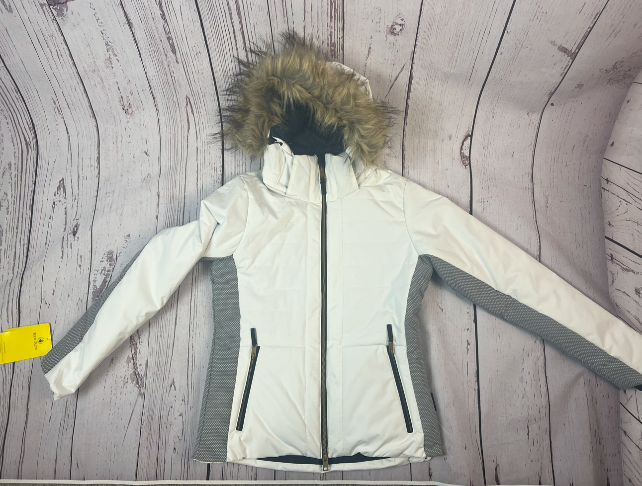 Body Glove Women's Softshell Ski Jacket Snow Jacket Hooded Winter Jacket Coat WT