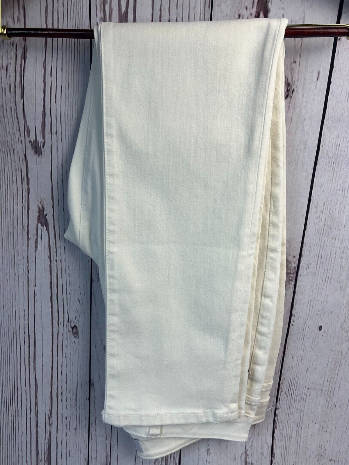 Cabi Women's Straight High Slim Distressed White Designer Jeans SZ10  31Wx30L