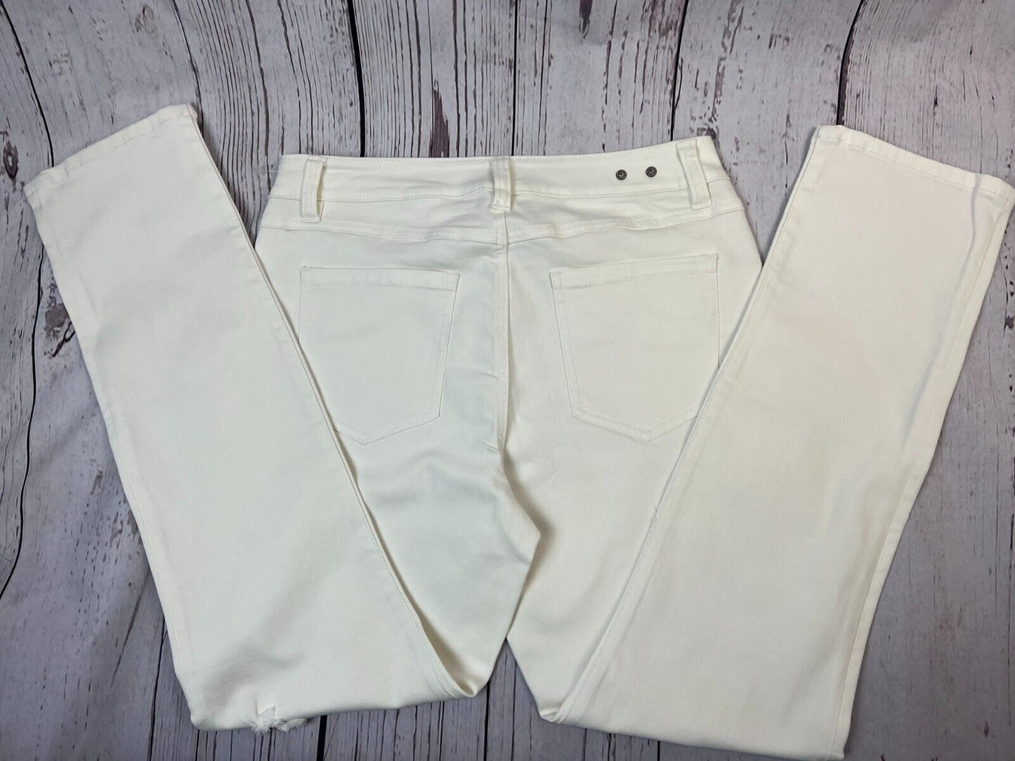 Cabi Women's Straight High Slim Distressed White Designer Jeans SZ10  31Wx30L