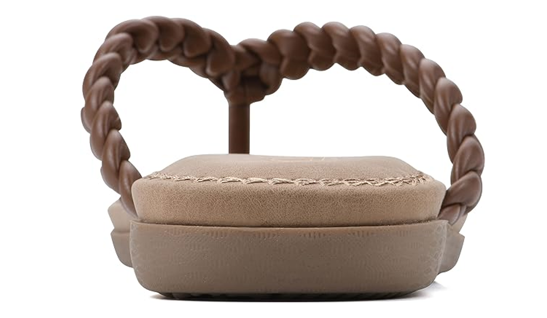 CLIFFS BY WHITE MOUNTAIN Women's Freedom Flip Flop Sandal, Brown/Smooth, 6.5 M