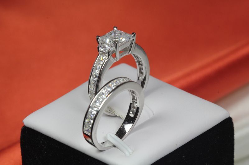 4.66 CT PRINCESS CUT CZ STERLING SILVER ENGAGEMENT RING & WEDDING RING SET 6.8GM
