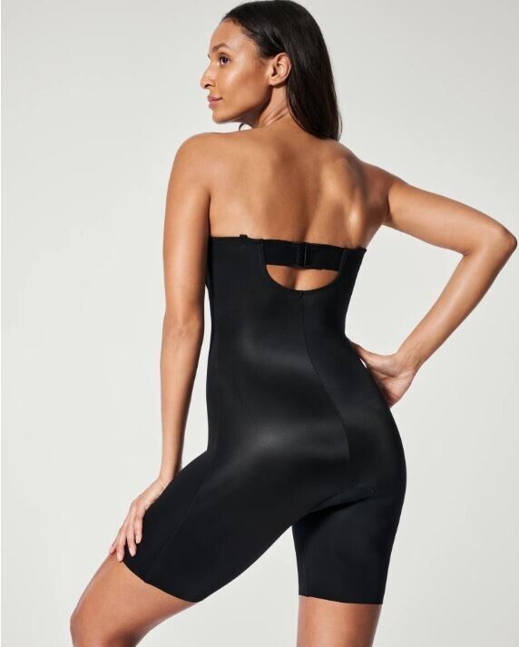 ASSETS by SPANX Women's Flawless Finish Strapless Cupped Bodysuit, Black, XL