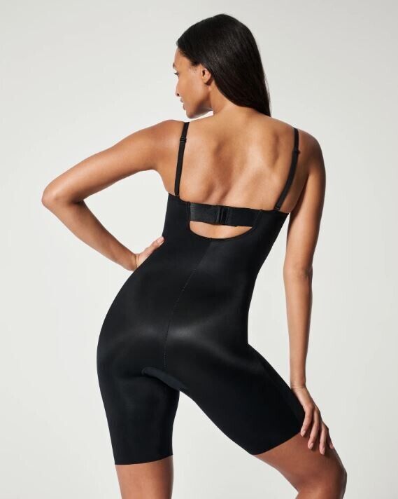 ASSETS by SPANX Women's Flawless Finish Strapless Cupped Bodysuit, Black, XL