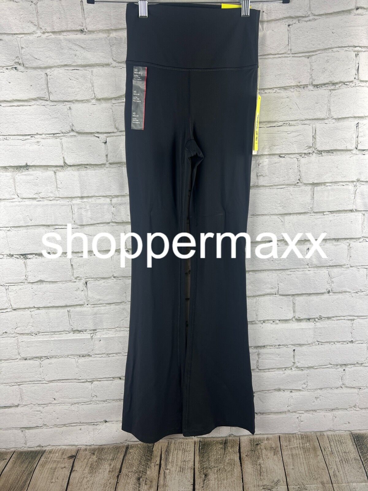 Women's Everyday Soft Ultra High-Rise Flare Leggings - All In Motion, BLACK, XS