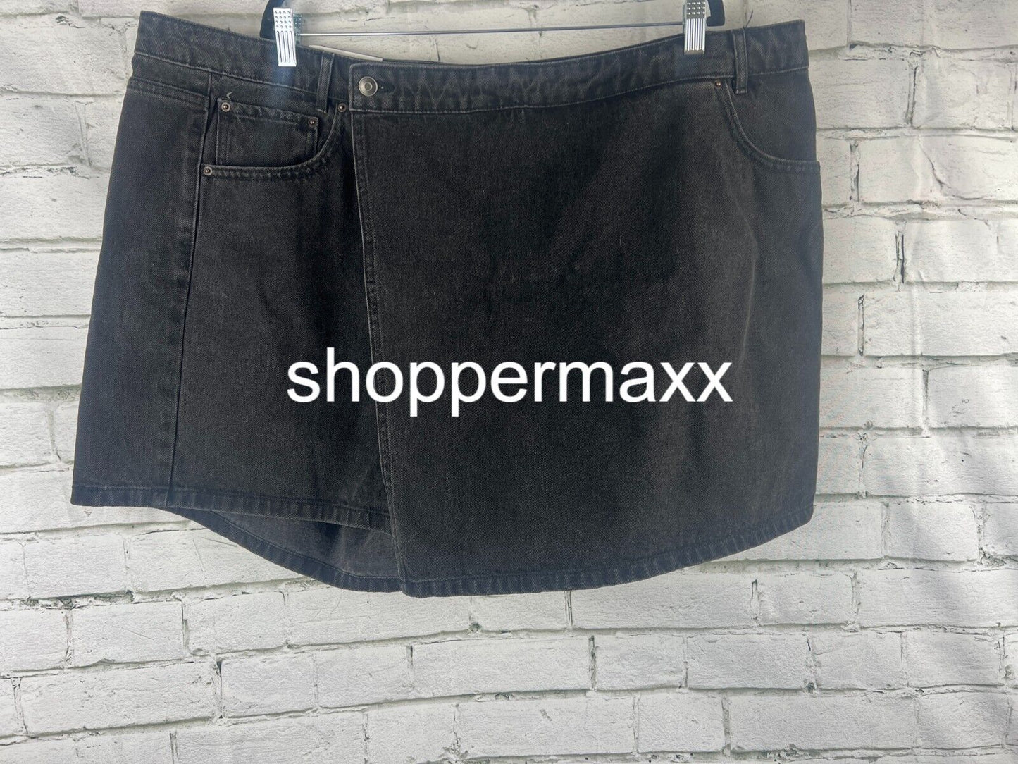 Women's Asymmetrical Denim Mini Skort - Black, 22