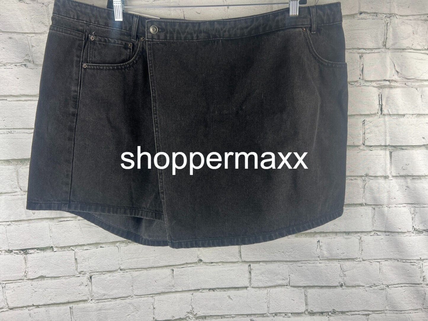 Women's Asymmetrical Denim Mini Skort - Black, 22