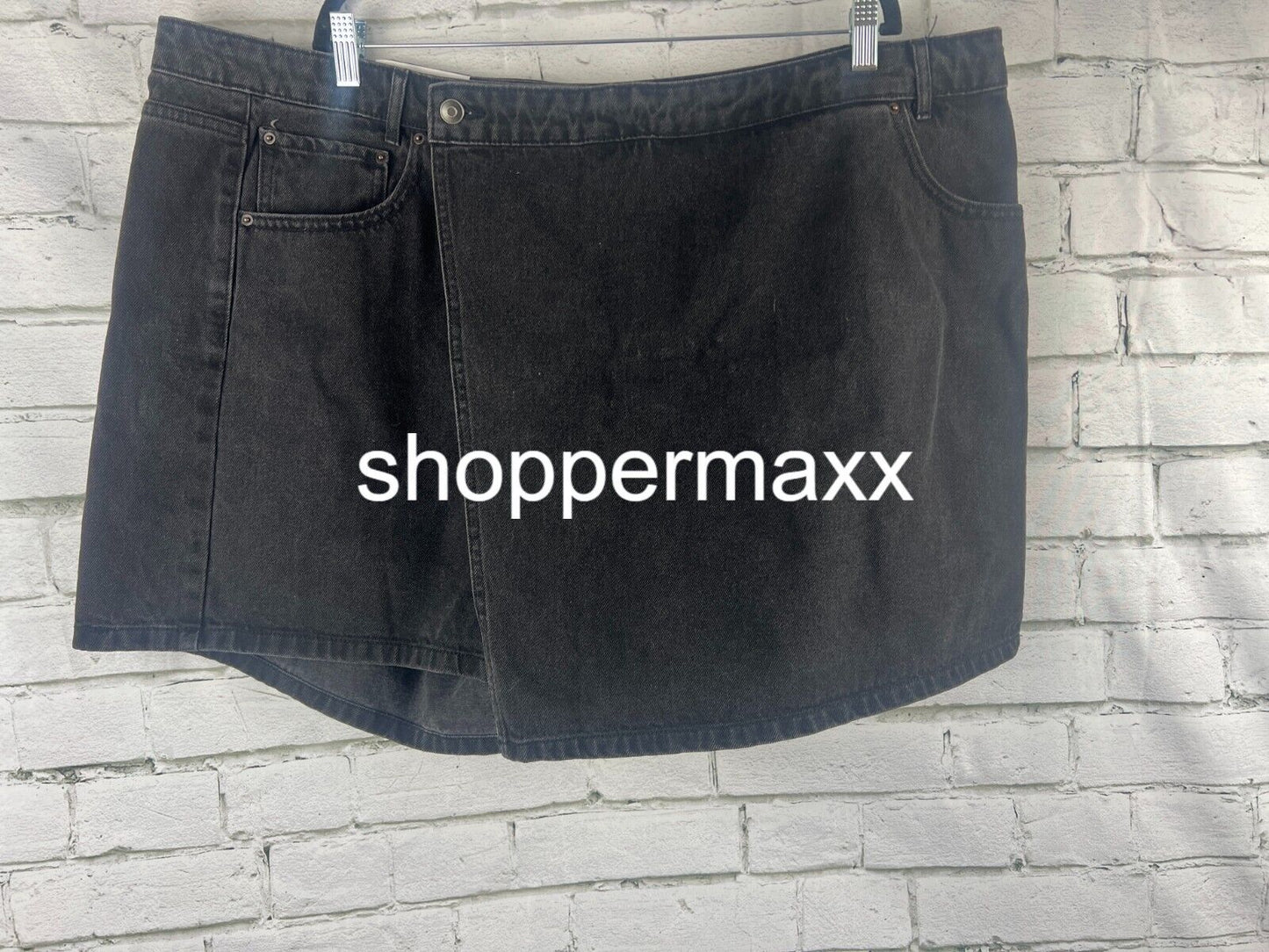 Women's Asymmetrical Denim Mini Skort - Black, 22