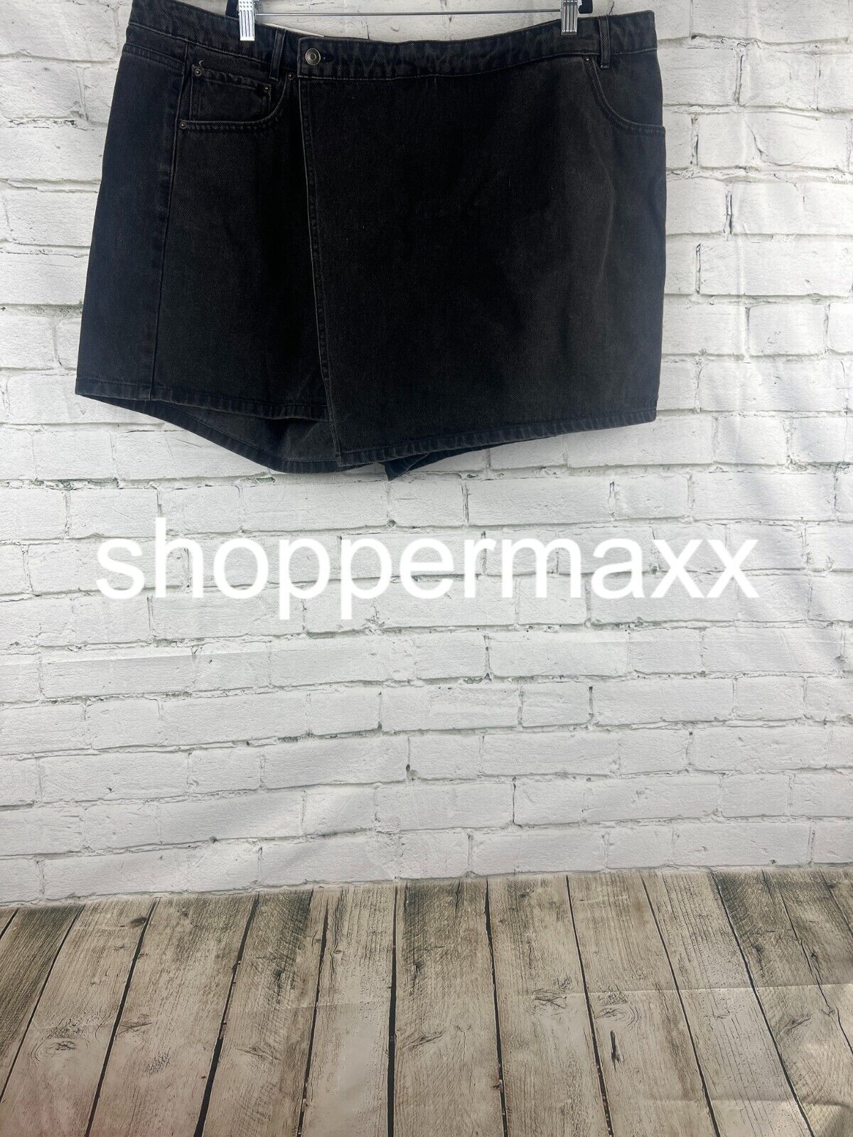Women's Asymmetrical Denim Mini Skort - Black, 22