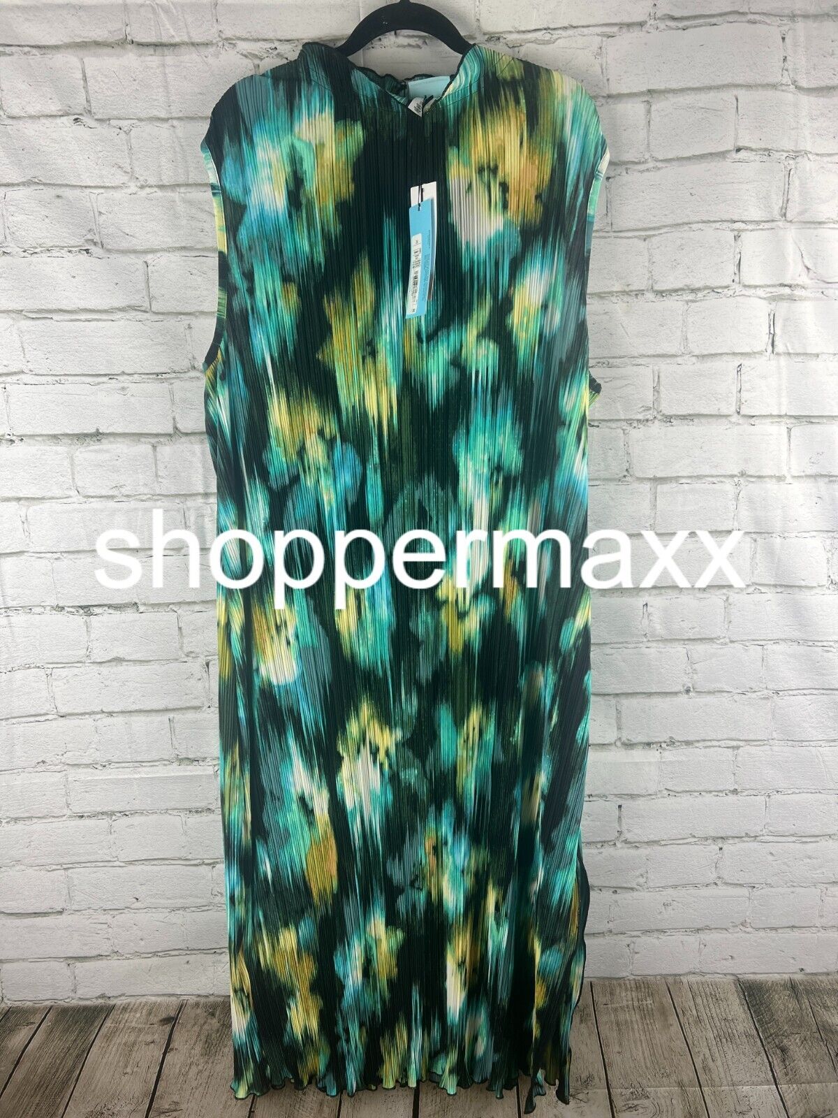 Women's Watercolor Plisse Midi Dress - Future Collective with Gabriella,Black,3x