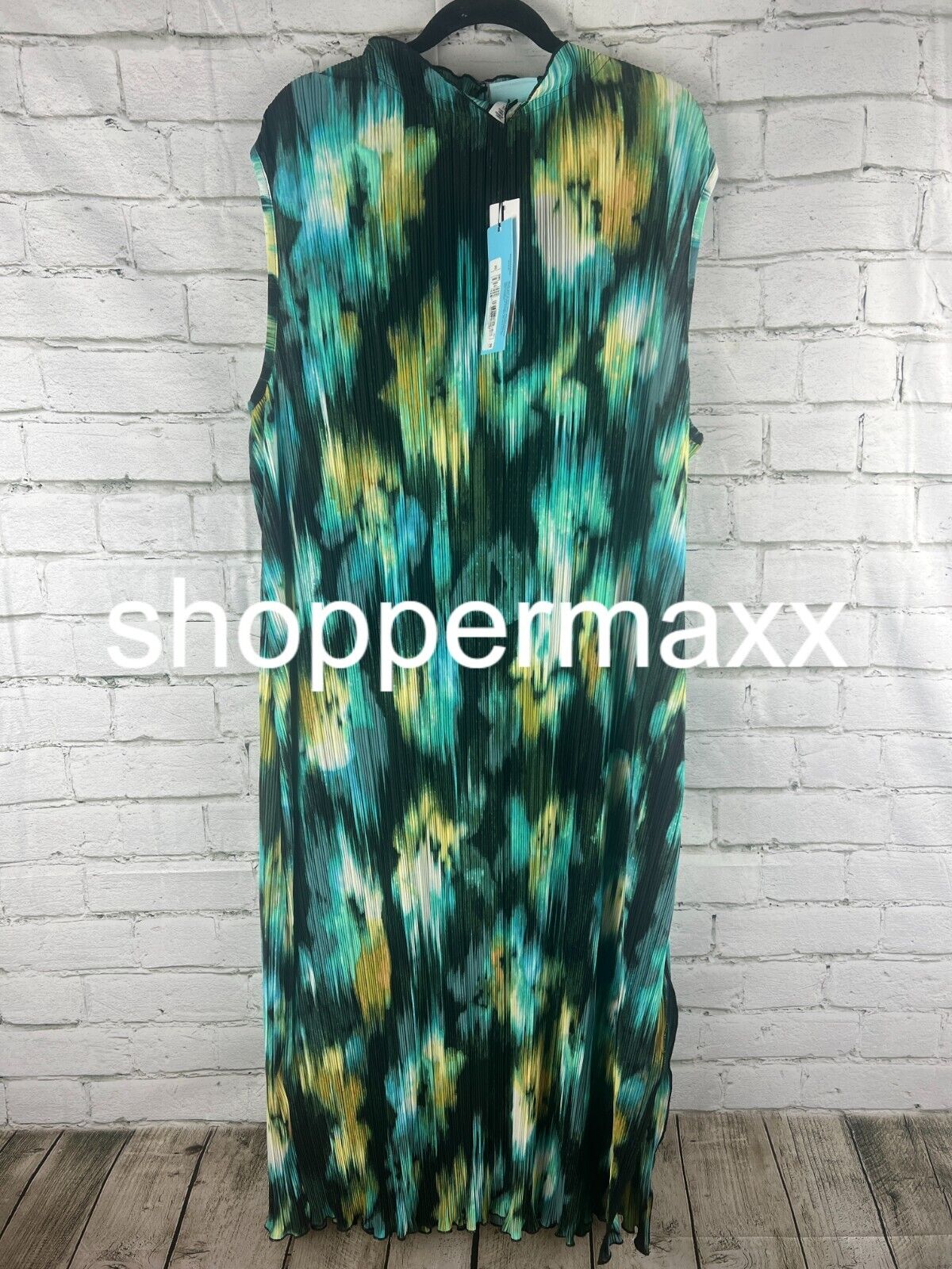Women's Watercolor Plisse Midi Dress - Future Collective with Gabriella,Black,3x