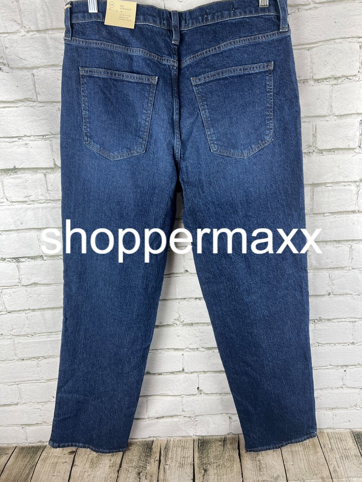 Women's High-Rise 90's Straight Jeans - Universal Thread, Medium Wash, 14